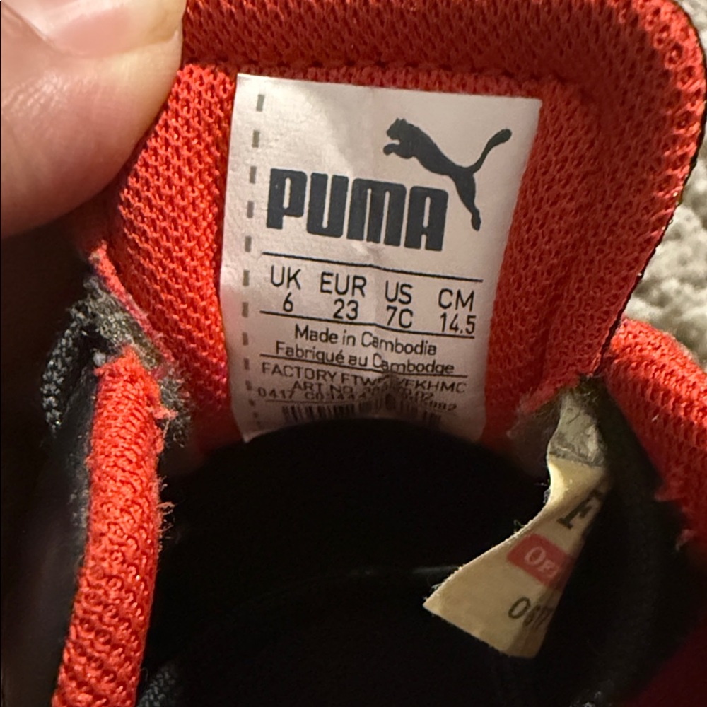 Puma Kids Black Sneakers with Red Lining and Accent - Picture 7 of 7